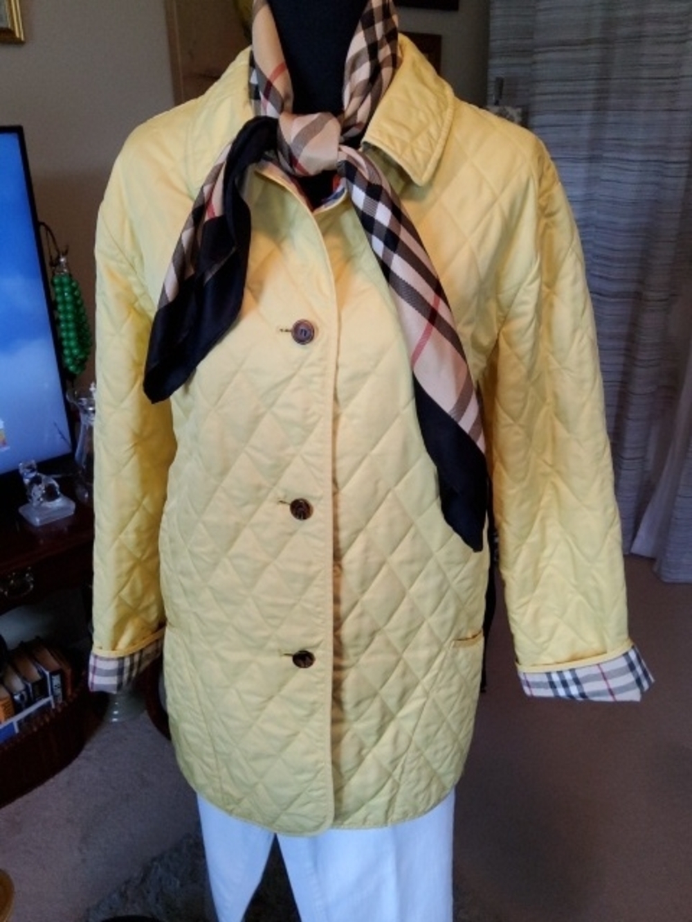 "Authentic" Burberry Quilted Jacket, "Womens" Size Large.